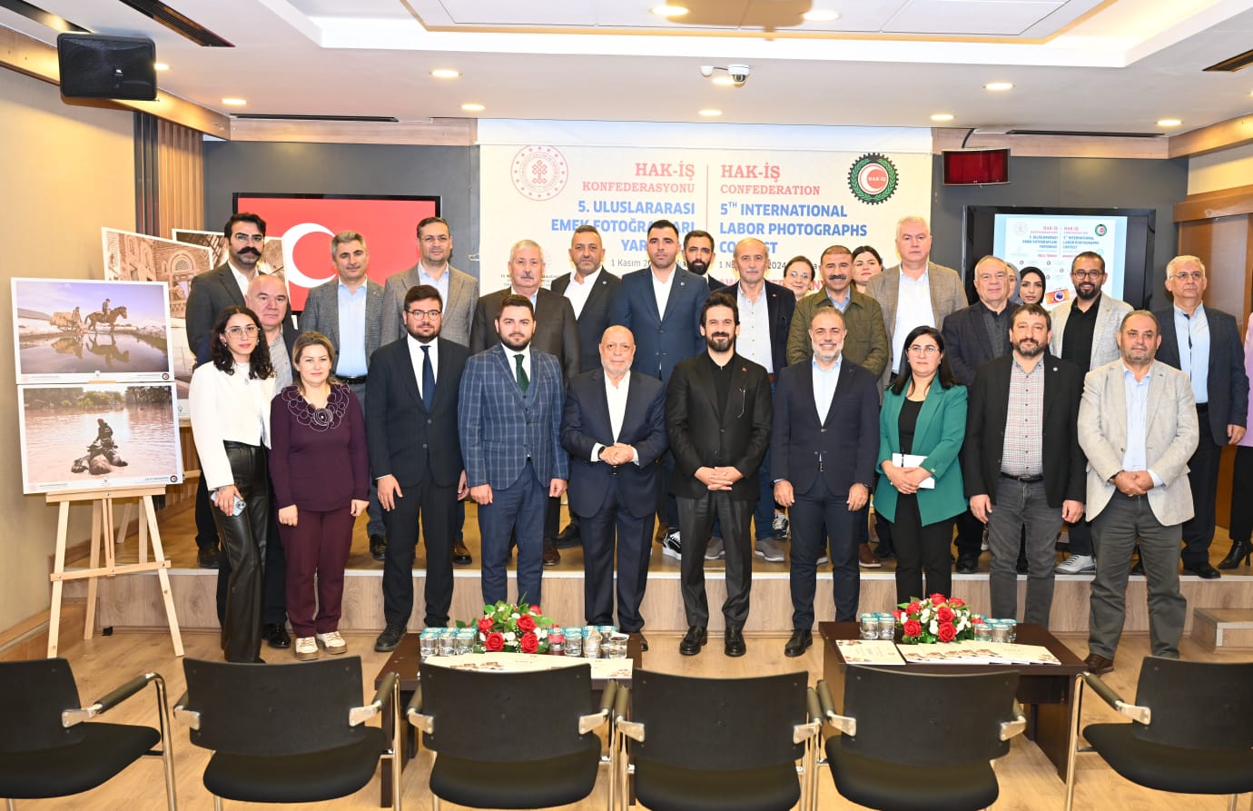 GENEL BAŞKANIMIZ DEĞİRMENCİ, HAK-İŞ 5. ULUSLARARASI EMEK FOTOĞRAFLARI YARIŞMASI ÖDÜL TÖRENİNE KATILDI