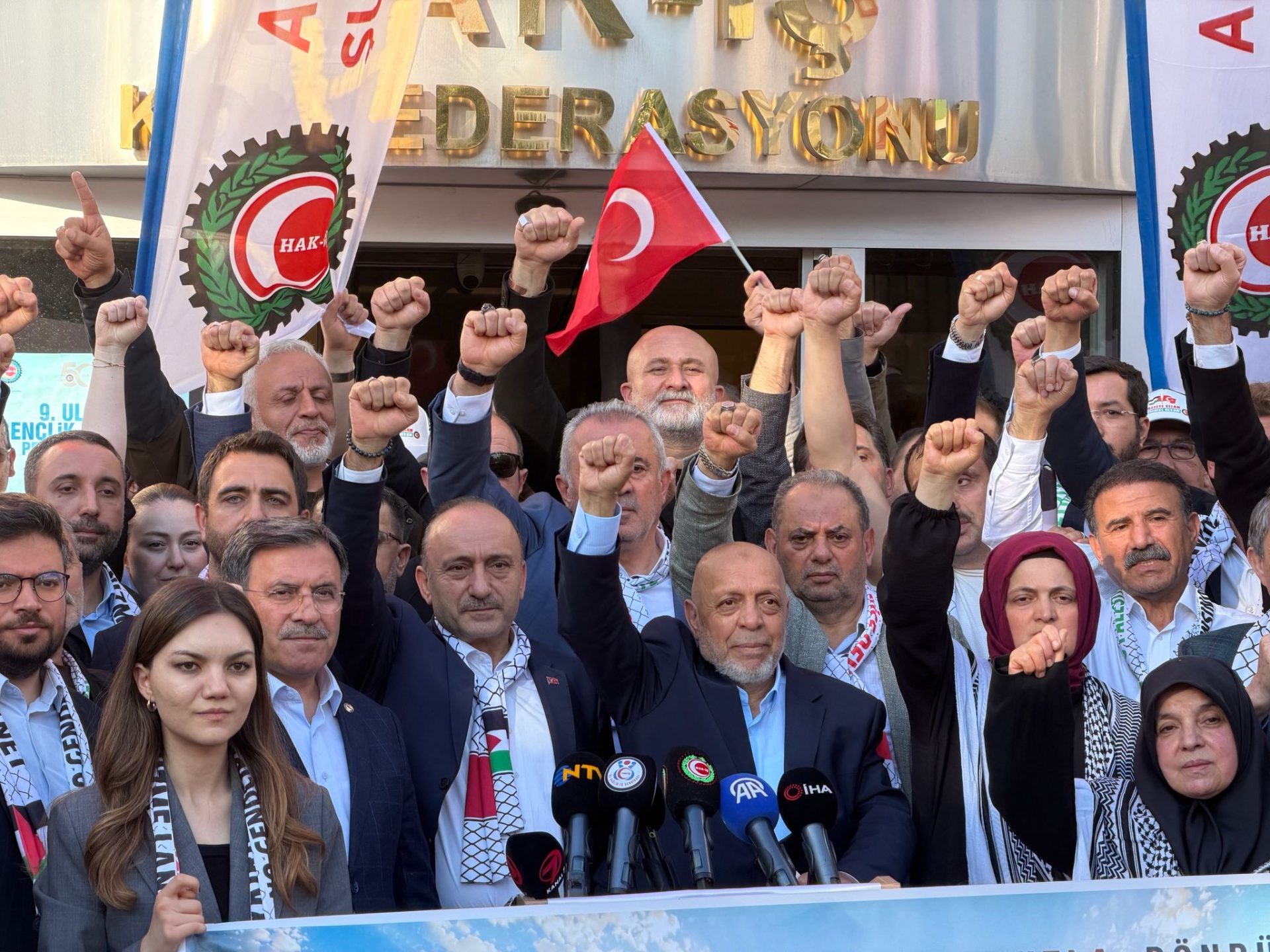 SUMUD KAHRAMANLARI ARSLAN VE ZENGİN’E COŞKULU KARŞILAMA