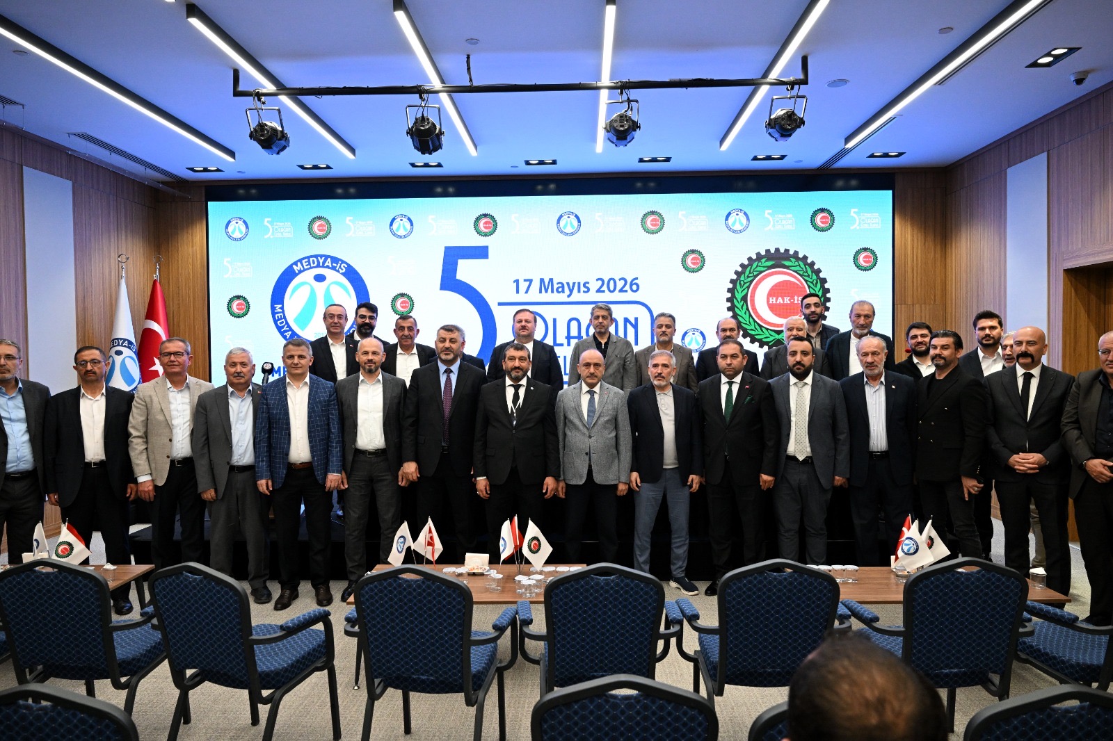 GENEL BAŞKAN YARDIMCILARIMIZ BAYRAM ALTUN VE AYDIN BAYSAL MEDYA-İŞ’İN KONGRESİNE KATILDI