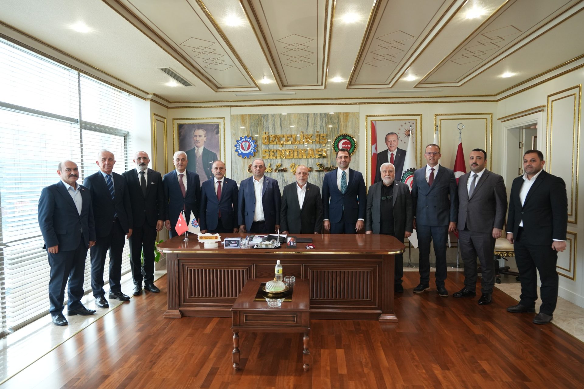 HAK-İŞ, ÖZ SAĞLIK-İŞ ve ÖZ TAŞIMA-İŞ’TEN GENEL YÖNETİM KURULUMUZA HAYIRLI OLSUN ZİYARETİ